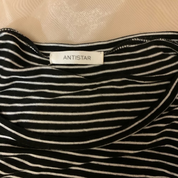 Stripped black and white Tee - Picture 5 of 5